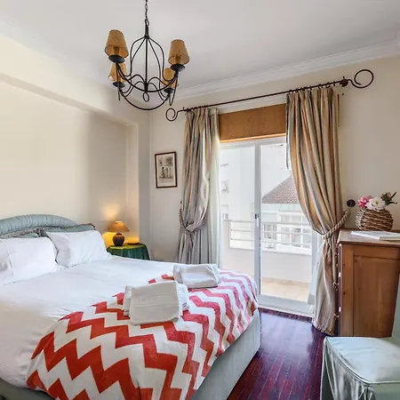 Apartment Dreams